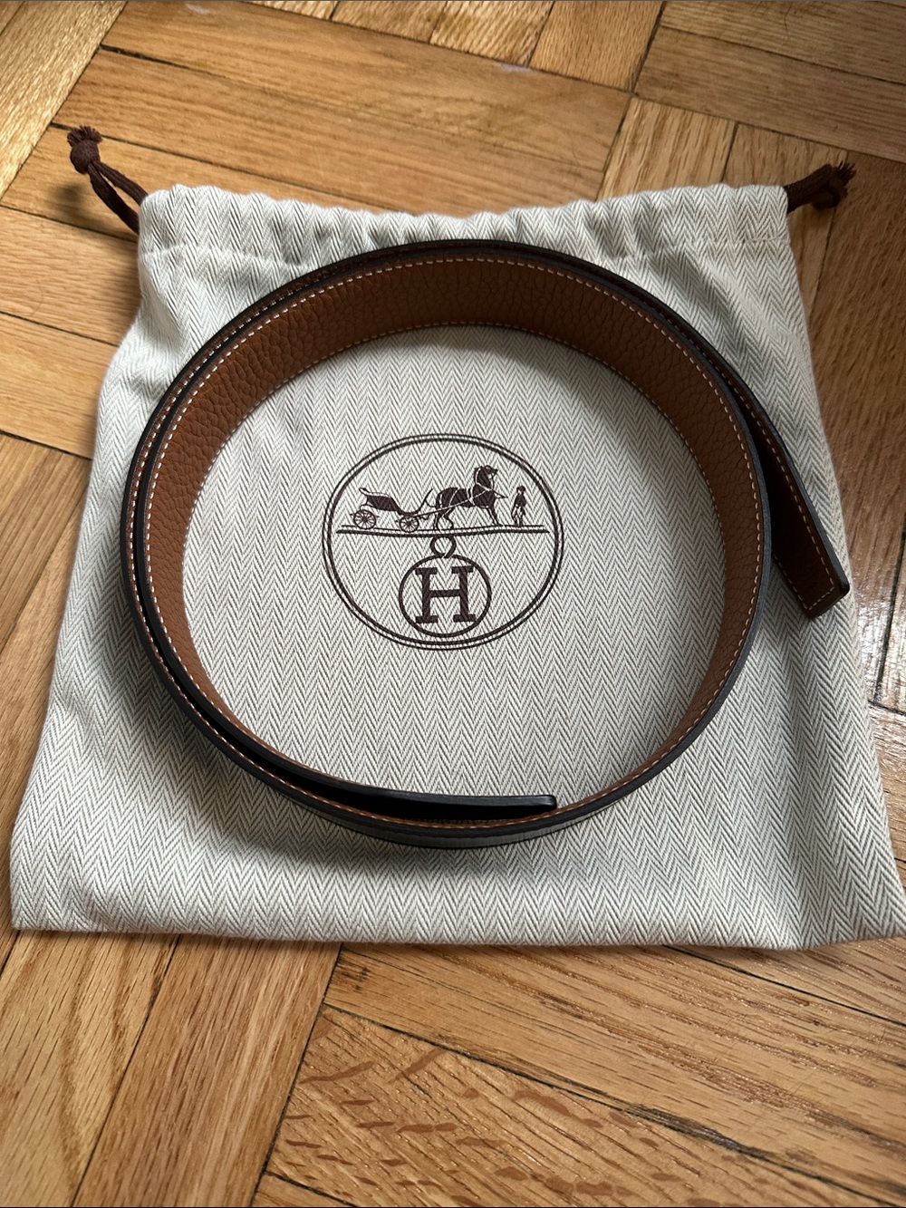Hermes Reversible 32mm Brown and Black Leather Belt Strap, sz 75. Like new!